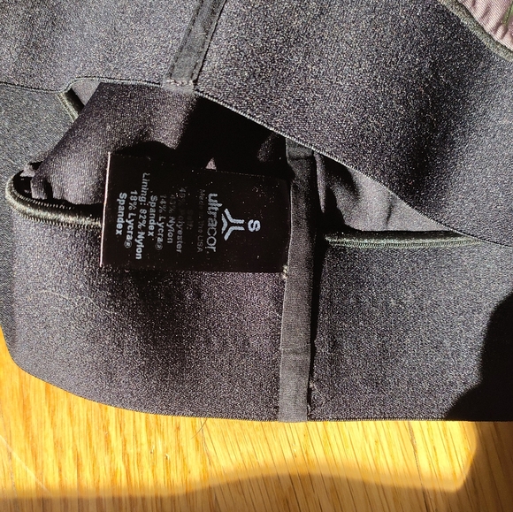 Floral Ultracor Sports Bra - Picture 3 of 3